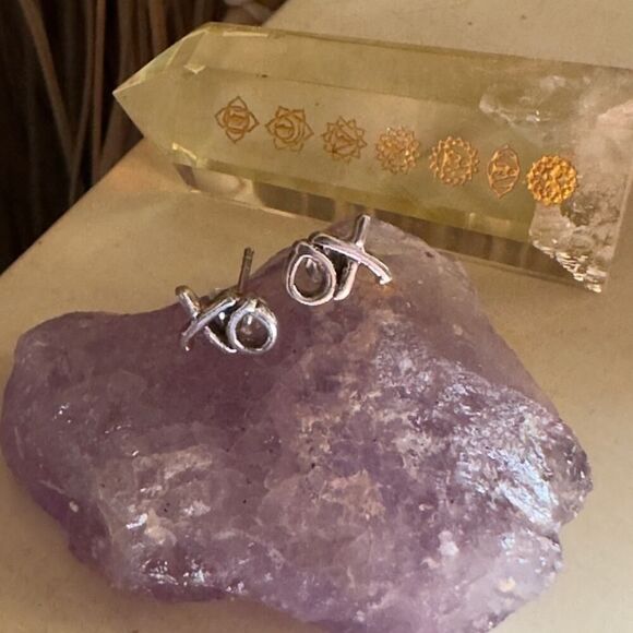 XO Sterling Silver Hugs And Kisses Stud Earrings - Picture 2 of 5